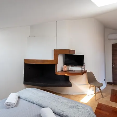 Skyline Apartment